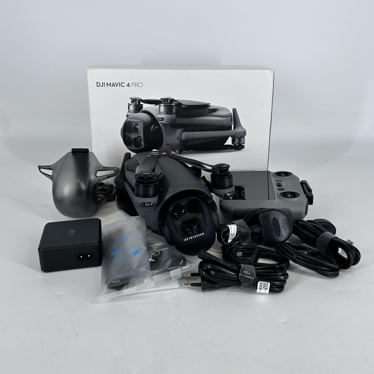 DJI Mavic 4 Pro Gray