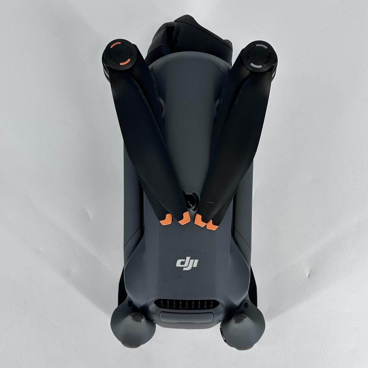 DJI Mavic 4 Pro Gray