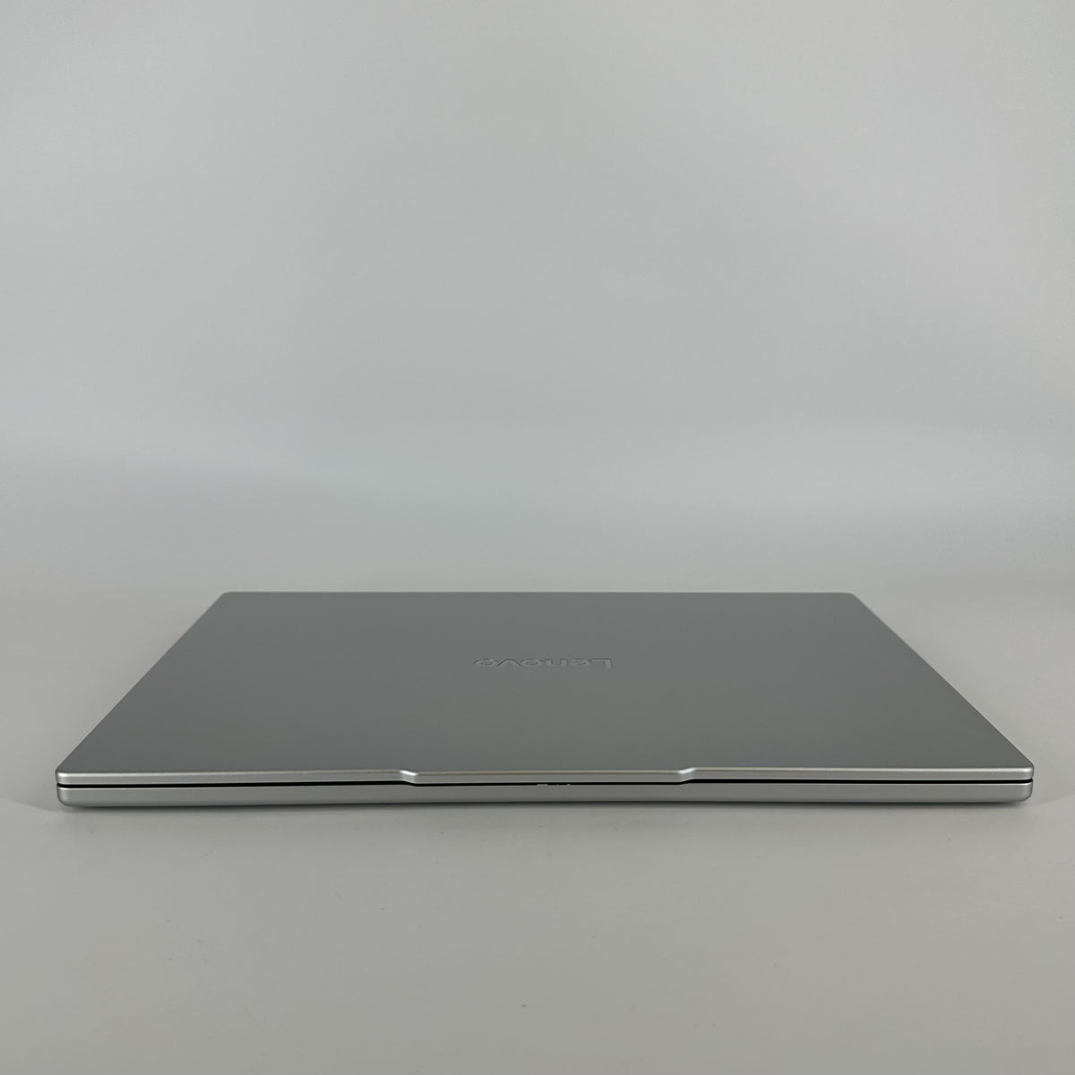 Lenovo IdeaPad Slim 5x 15.3 Cloud Grey 4.0 GHz Qualcomm Snapdragon X2 Plus 16GB RAM 1TB Solid State Drive
