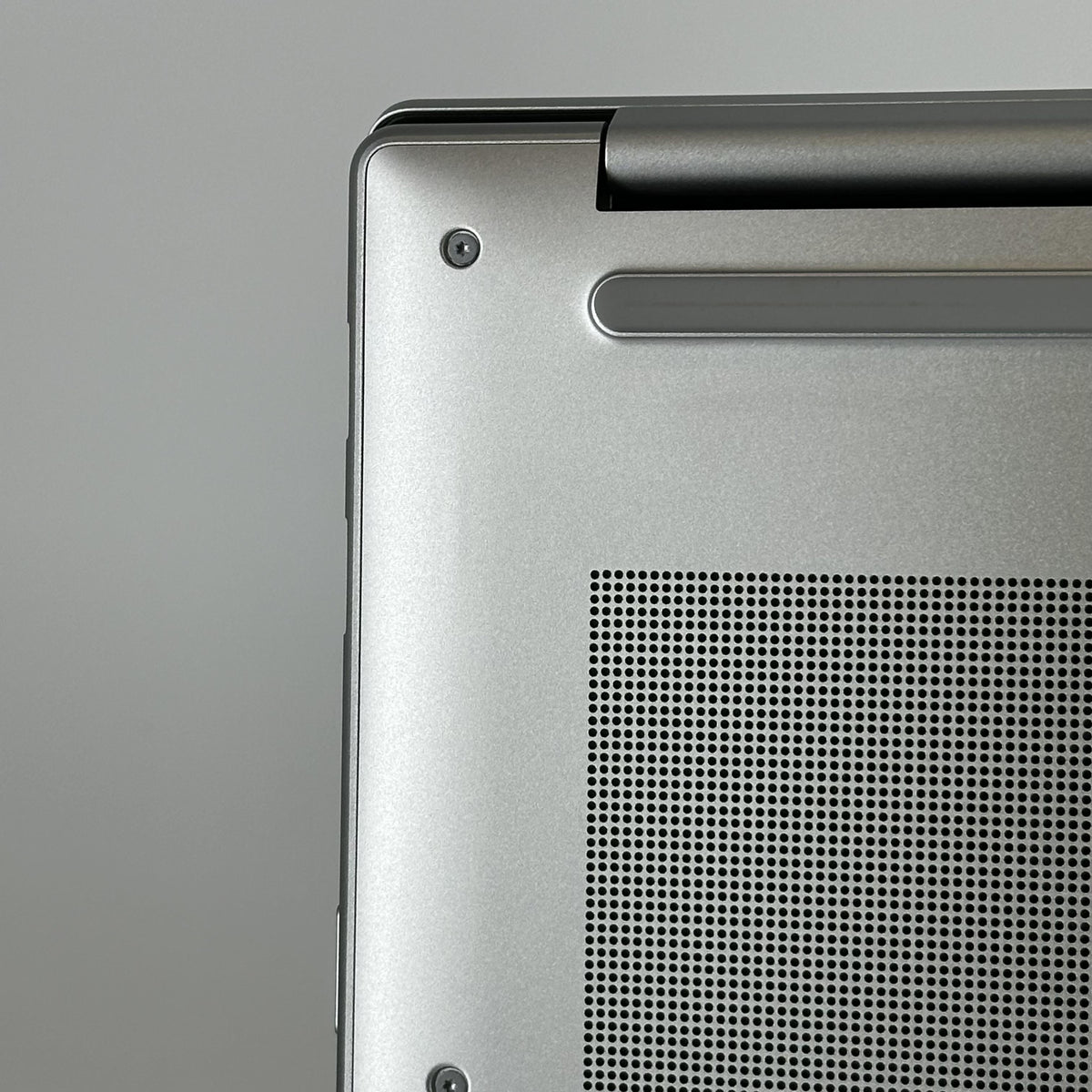 Lenovo IdeaPad Slim 5x 15.3 Cloud Grey 4.0 GHz Qualcomm Snapdragon X2 Plus 16GB RAM 1TB Solid State Drive