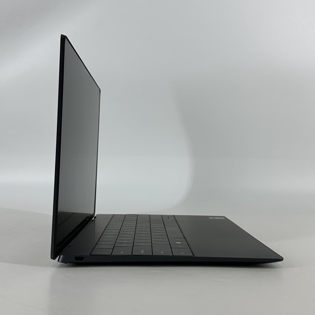 Dell XPS 13 Plus 9320 Gray 2.1 GHz Intel Core i7 12th Gen. 32GB RAM 512GB Solid State Drive