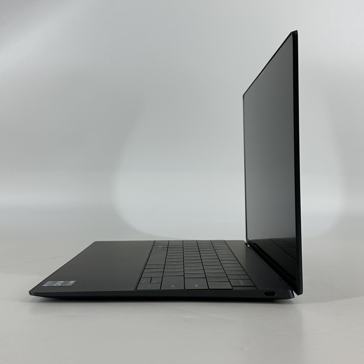 Dell XPS 13 Plus 9320 Gray 2.1 GHz Intel Core i7 12th Gen. 32GB RAM 512GB Solid State Drive