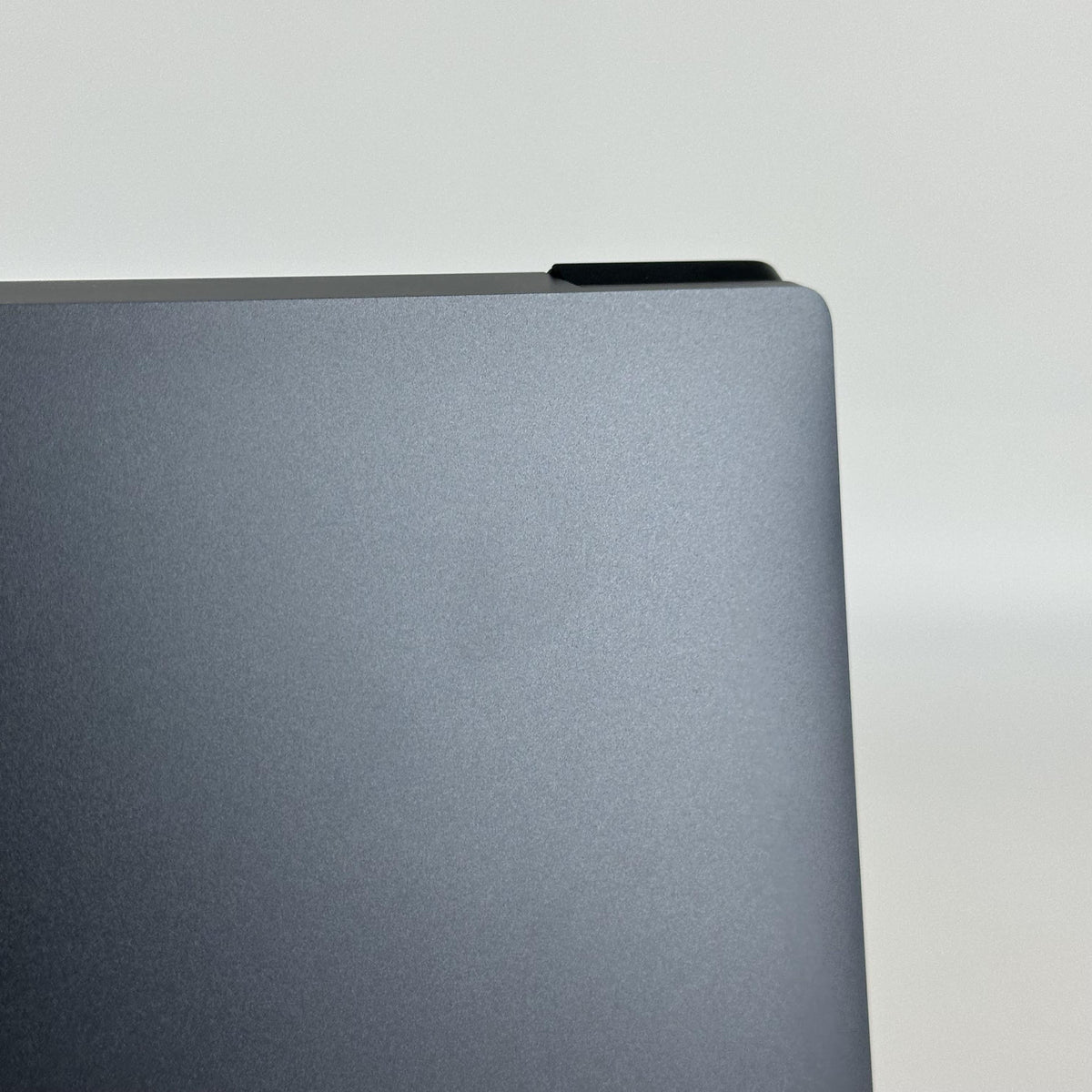Dell XPS 13 Plus 9320 Gray 2.1 GHz Intel Core i7 12th Gen. 32GB RAM 512GB Solid State Drive