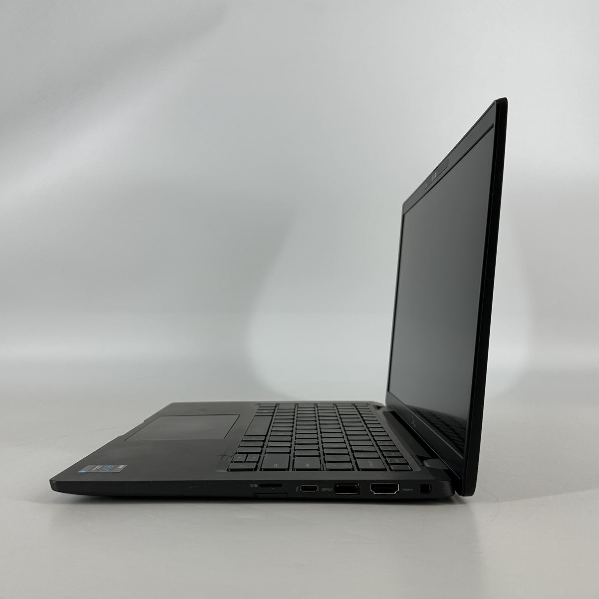 Dell Latitude 7420 14 Black 3.0 GHz Intel Core i7 11th Gen. 16GB RAM 512GB Solid State Drive