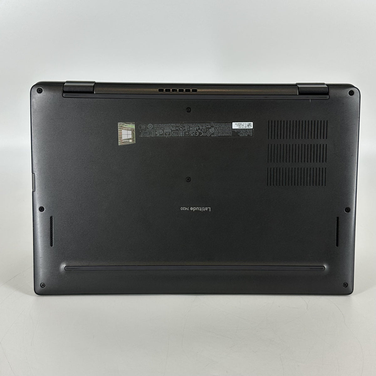 Dell Latitude 7420 14 Black 3.0 GHz Intel Core i7 11th Gen. 16GB RAM 512GB Solid State Drive