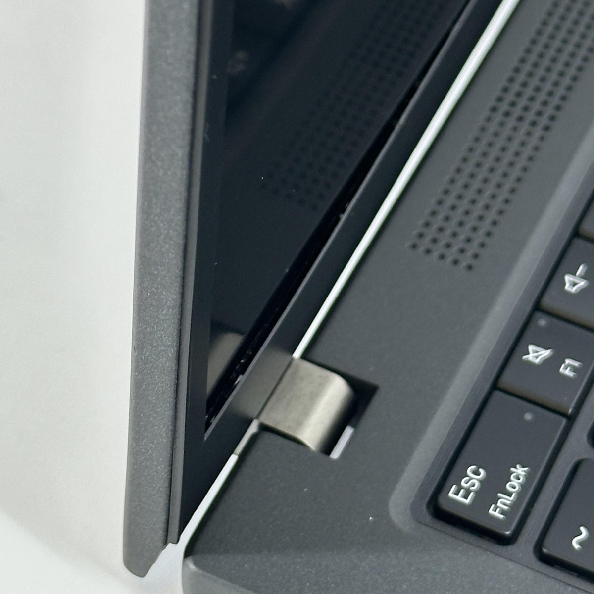 Lenovo ThinkPad T14 Gen 4 Black 1.3 GHz Intel Core i5 13th Gen. 16GB RAM 512GB Solid State Drive
