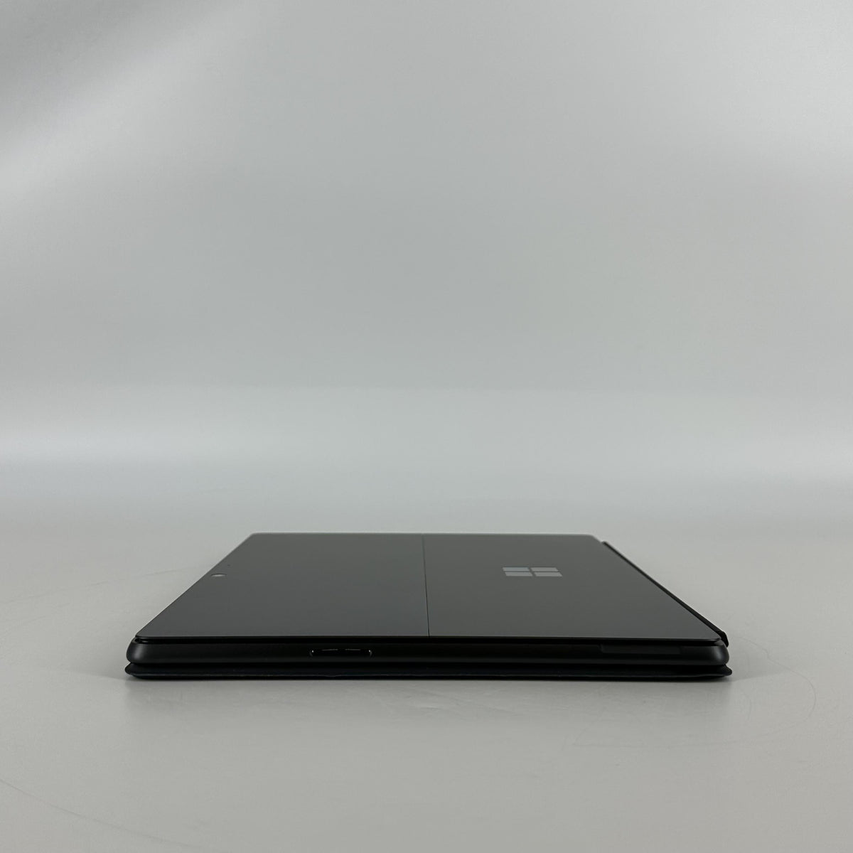 Microsoft Surface Pro 11 13 Black WiFi 3.4 GHz Qualcomm Snapdragon X Plus 16GB RAM 512GB Solid State Drive