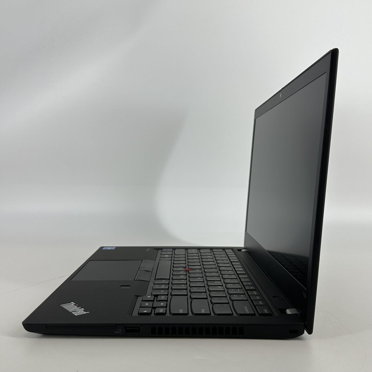 Lenovo ThinkPad T14 Gen 2 Black 2.6 GHz Intel Core i5 11th Gen. 16GB RAM 256GB Solid State Drive
