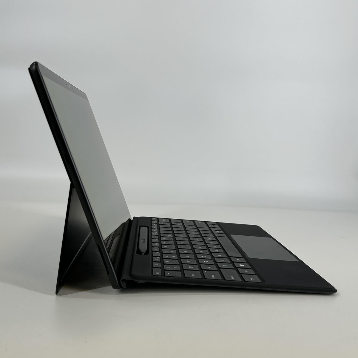 Surface Pro 11 13 Black WiFi 3.4 GHz Qualcomm Snapdragon X Elite 16GB RAM 512GB Solid State Drive