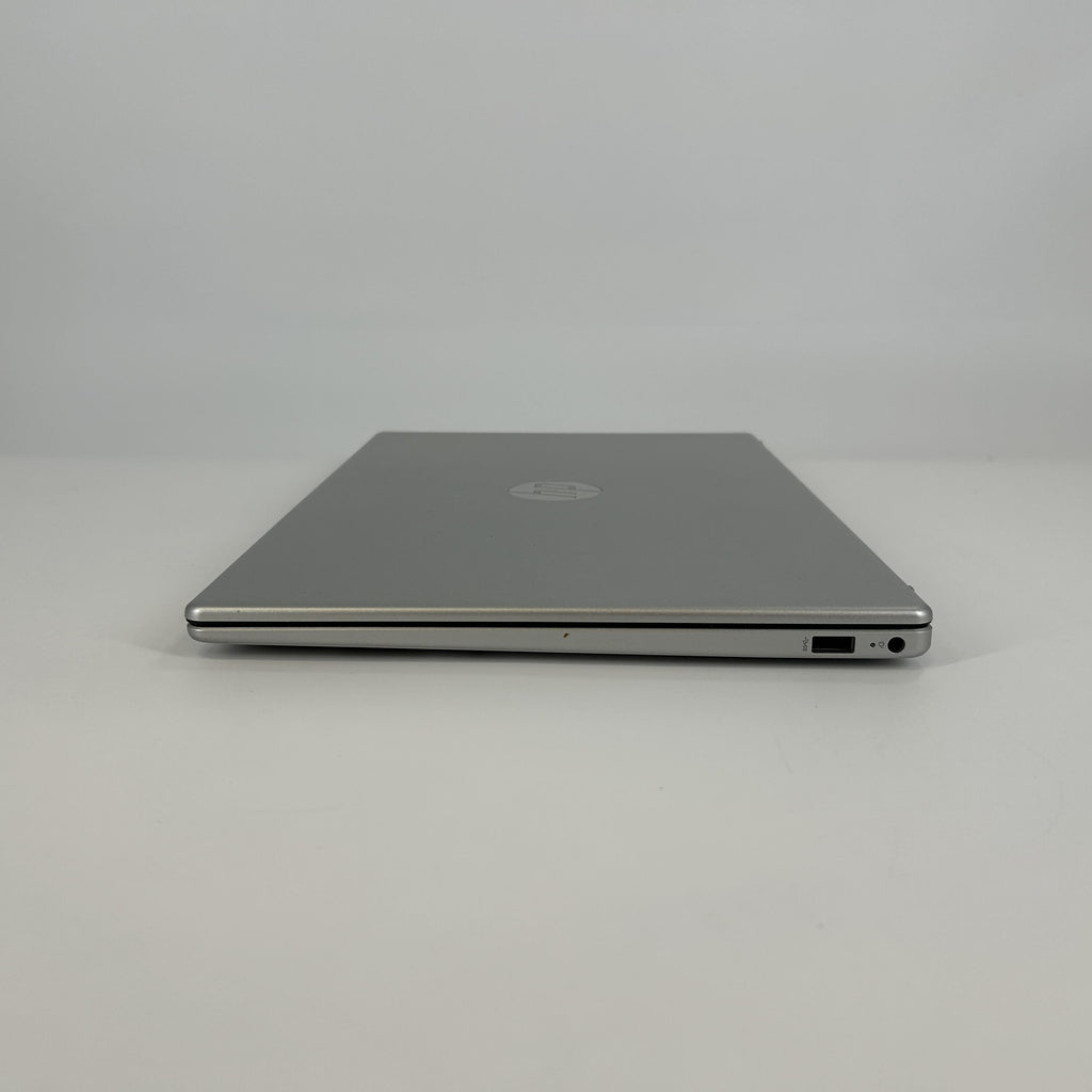HP Laptop 15 15.6 1.7 GHz Intel Core i7 12th Gen. 8GB RAM 256GB Solid State Drive
