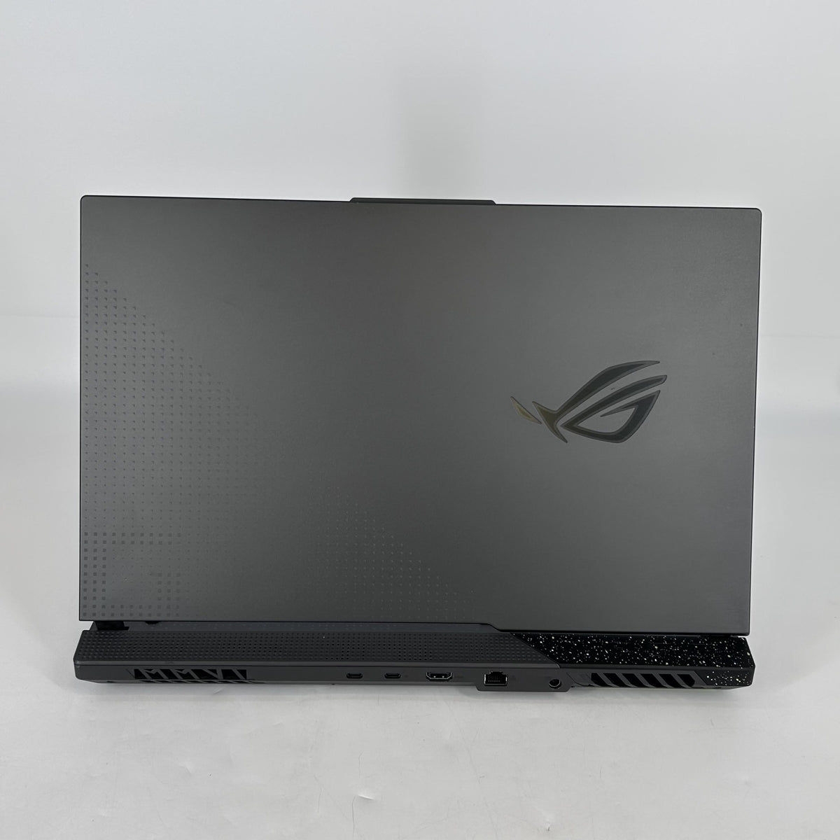 Asus ROG Strix G17 G713 17.3 Black 3.0 GHz AMD Ryzen 9 7845HX 16GB RAM 1TB Solid State Drive NVIDIA GeForce RTX 4060 8 GB