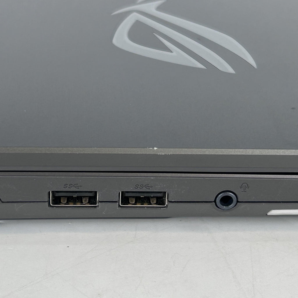Asus ROG Strix G17 G713 17.3 Black 3.0 GHz AMD Ryzen 9 7845HX 16GB RAM 1TB Solid State Drive NVIDIA GeForce RTX 4060 8 GB