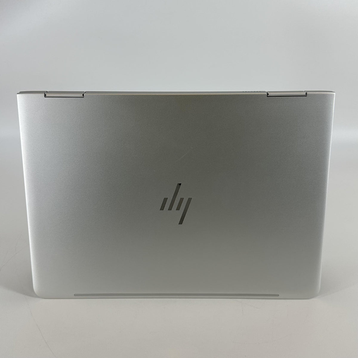 HP Spectre 13 x360 Silver 2.7 GHz Intel Core i7 7th Gen. 16GB RAM 512GB Solid State Drive