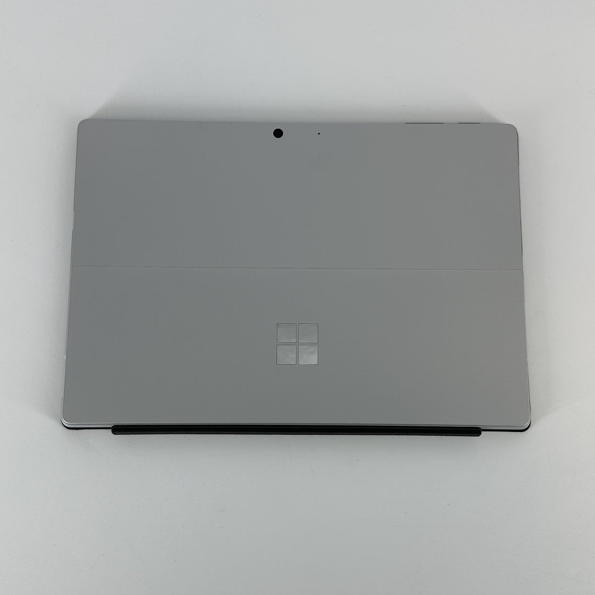 Microsoft Surface Pro 7 Plus 12.3 Silver WiFi 2.4 GHz Intel Core i5 11th Gen. 8GB RAM 128GB Solid State Drive