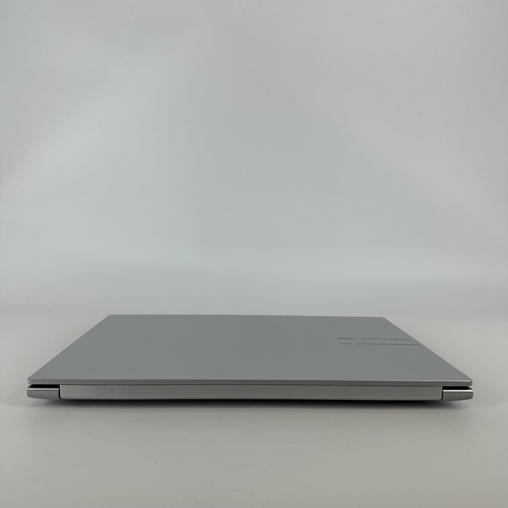 Asus Vivobook 16 Silver 2.6 GHz Intel Core i9 13th Gen. 16GB RAM 1TB Solid State Drive