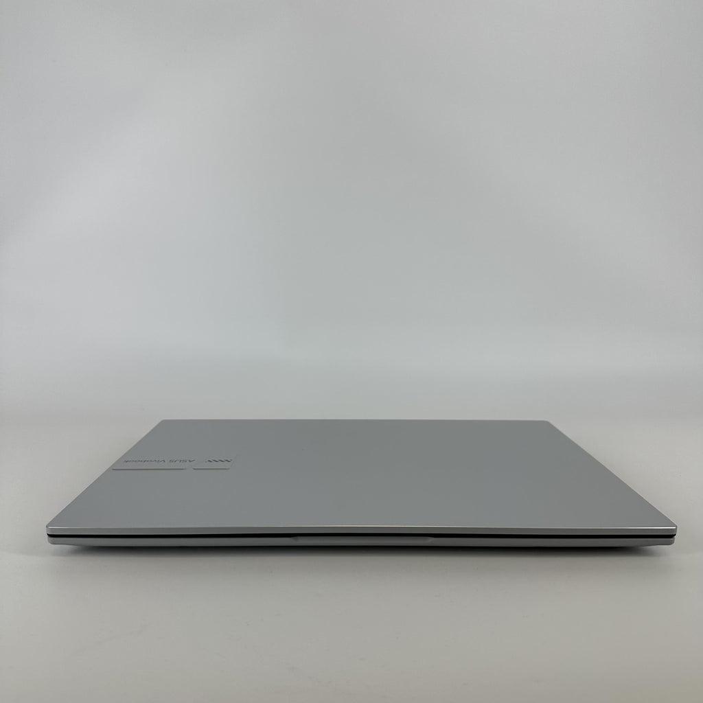 Asus Vivobook 16 Silver 2.6 GHz Intel Core i9 13th Gen. 16GB RAM 1TB Solid State Drive