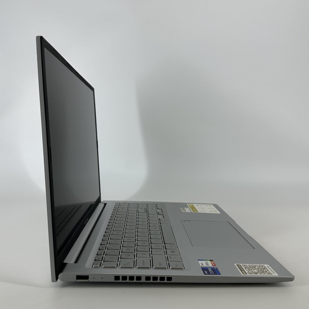 Asus Vivobook 16 Silver 2.6 GHz Intel Core i9 13th Gen. 16GB RAM 1TB Solid State Drive