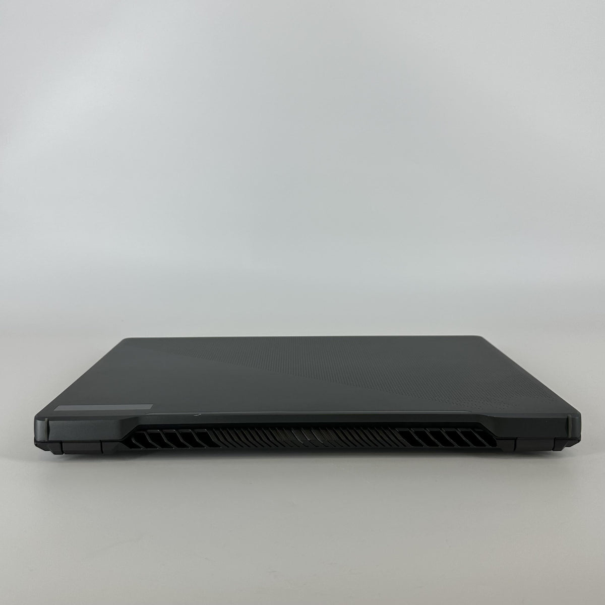 Asus ROG Zephyrus G16 GU603 16 Black 2.4 GHz Intel Core i7 13th Gen. 16GB RAM 512GB Solid State Drive NVIDIA GeForce RTX 4070 8 GB