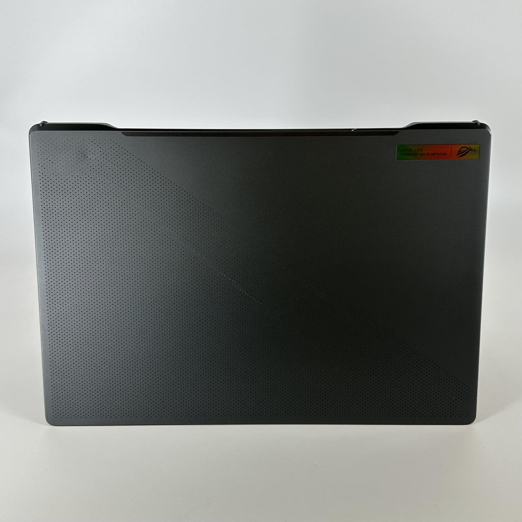 Asus ROG Zephyrus G16 GU603 16 Black 2.4 GHz Intel Core i7 13th Gen. 16GB RAM 512GB Solid State Drive NVIDIA GeForce RTX 4070 8 GB