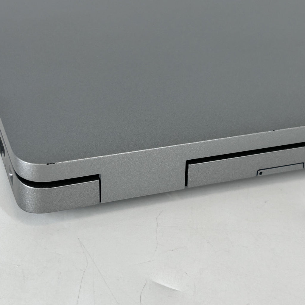 Dell Latitude 5420 14 Gray 2.8 GHz Intel Core i7 11th Gen. 16GB RAM 512GB Solid State Drive