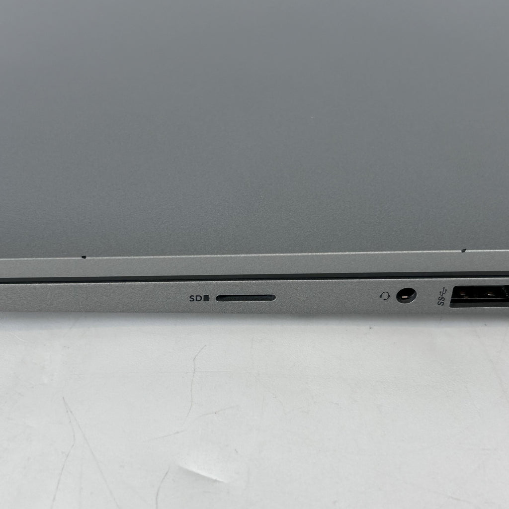 Dell Latitude 5420 14 Gray 2.8 GHz Intel Core i7 11th Gen. 16GB RAM 512GB Solid State Drive