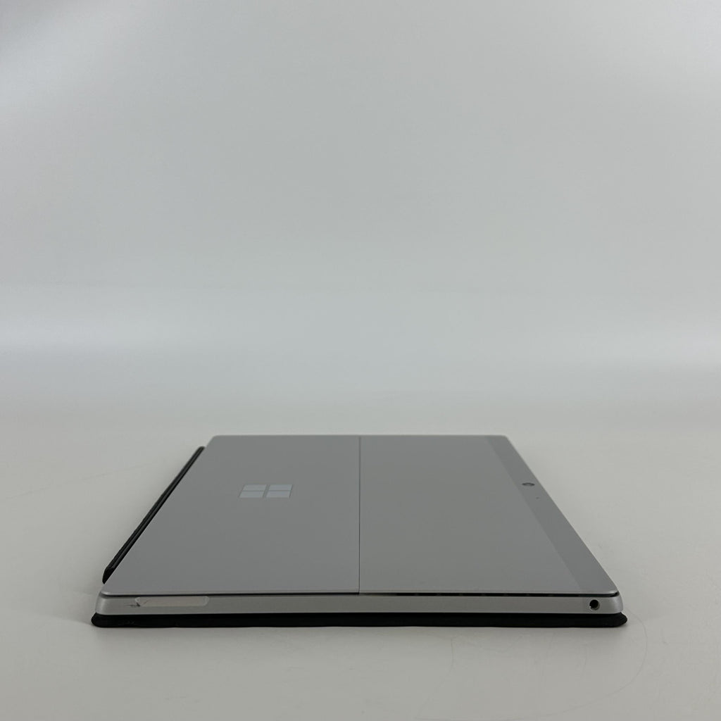 Surface Pro 7 Plus 12.3 Silver Unlocked 2.4 GHz Intel Core i5 11th Gen. 16GB RAM 256GB Solid State Drive