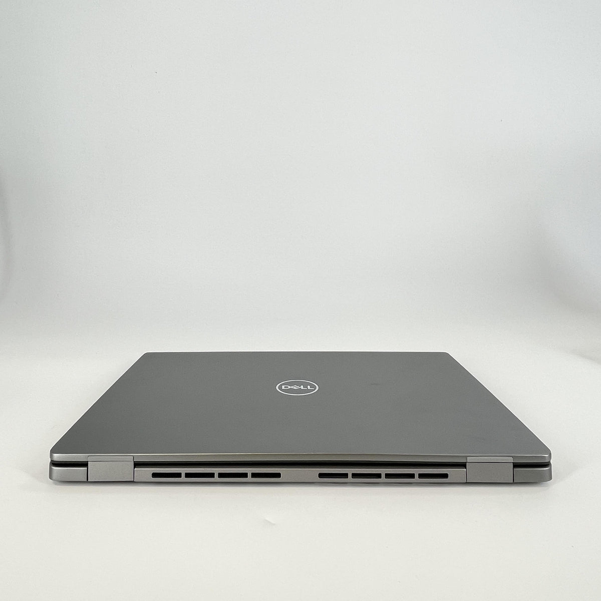 Dell Latitude 7440 14 Gray 1.8 GHz Intel Core i7 13th Gen. 32GB RAM 512GB Solid State Drive