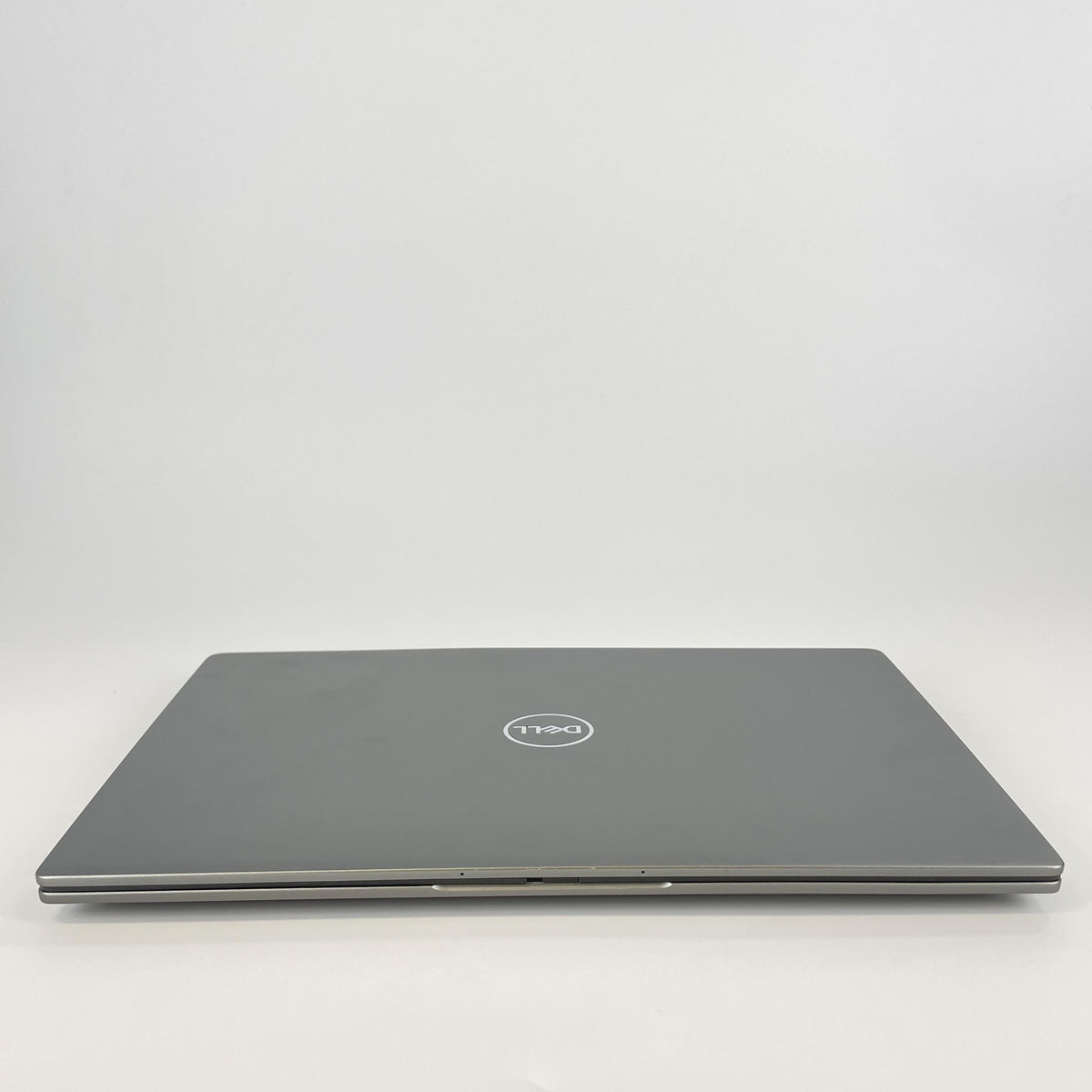 Dell Latitude 7440 14 Gray 1.8 GHz Intel Core i7 13th Gen. 32GB RAM 512GB Solid State Drive
