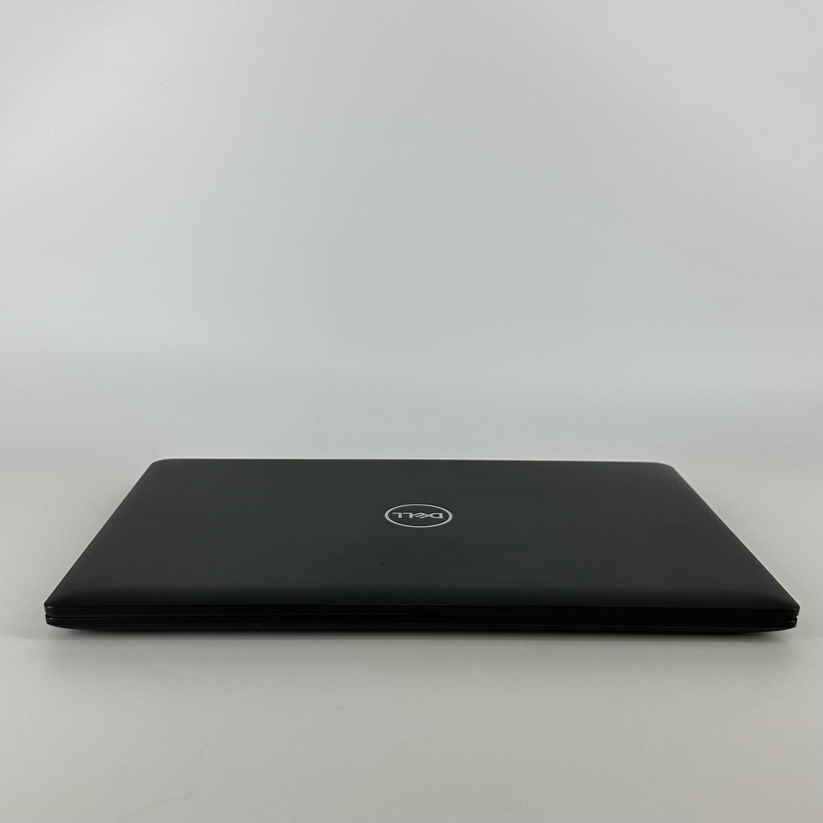 Dell Latitude 3520 15.6 Gray 2.4 GHz Intel Core i5 11th Gen. 8GB RAM 256GB Solid State Drive