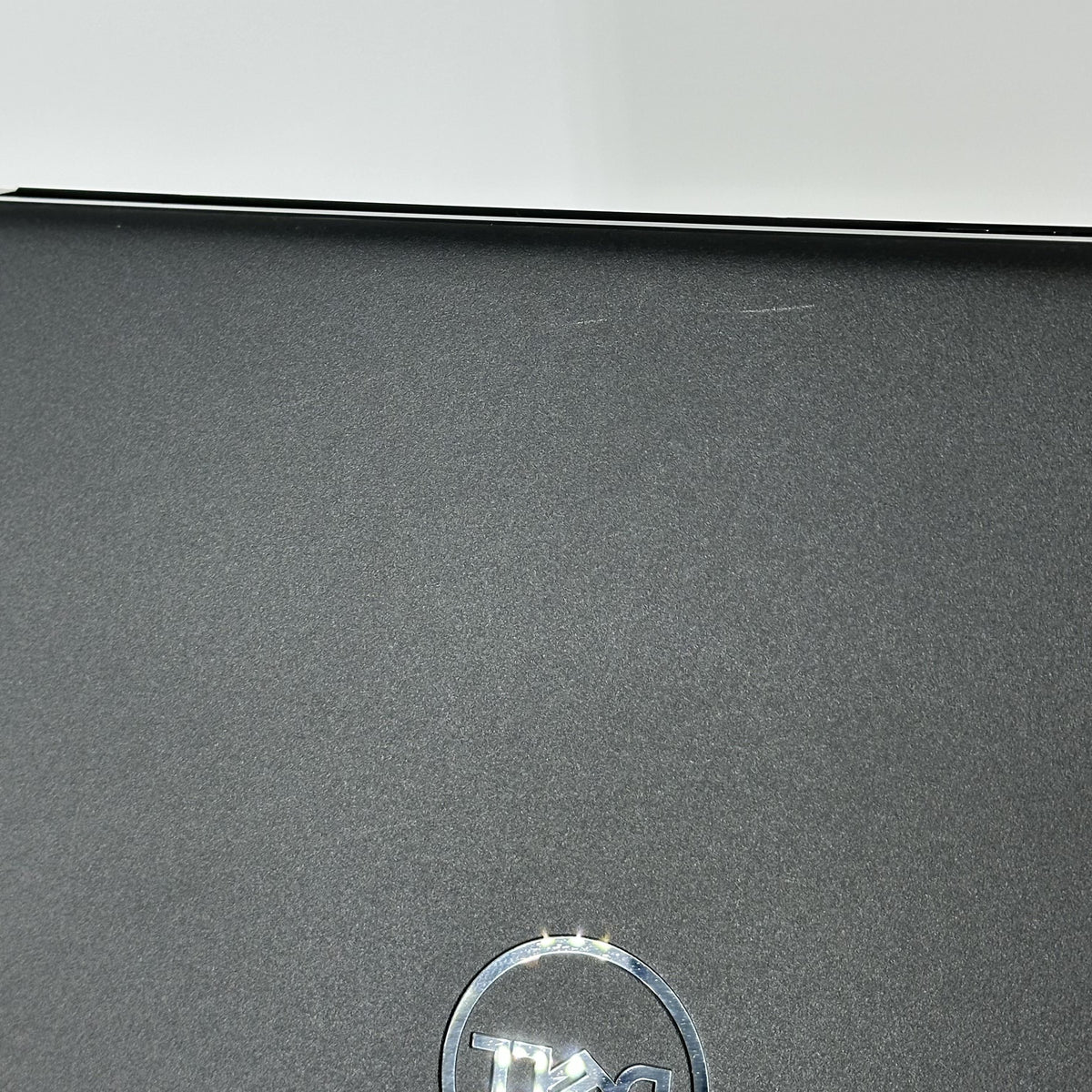 Dell Latitude 3520 15.6 Gray 2.4 GHz Intel Core i5 11th Gen. 8GB RAM 256GB Solid State Drive