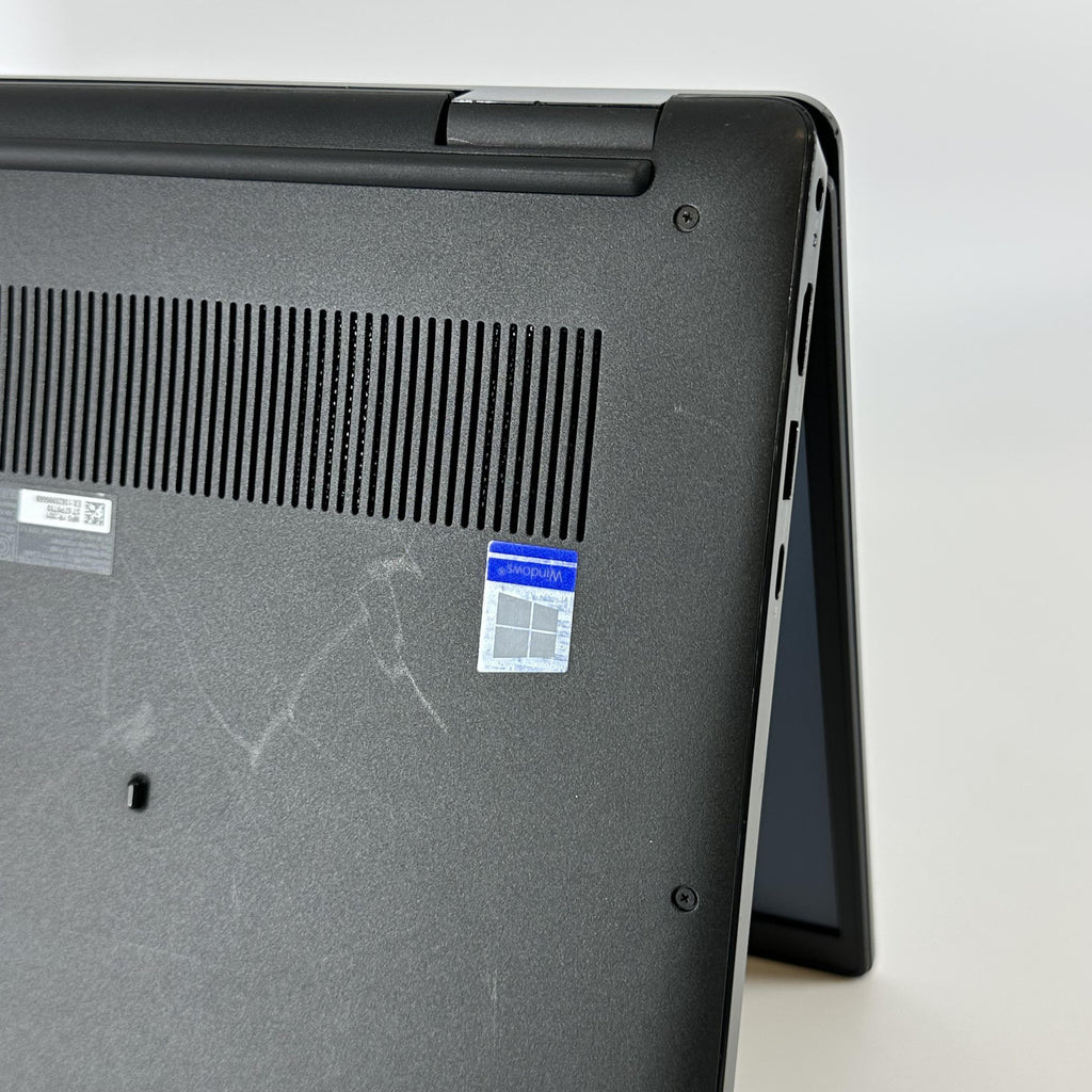 Dell Latitude 3520 15.6 Gray 2.4 GHz Intel Core i5 11th Gen. 8GB RAM 256GB Solid State Drive