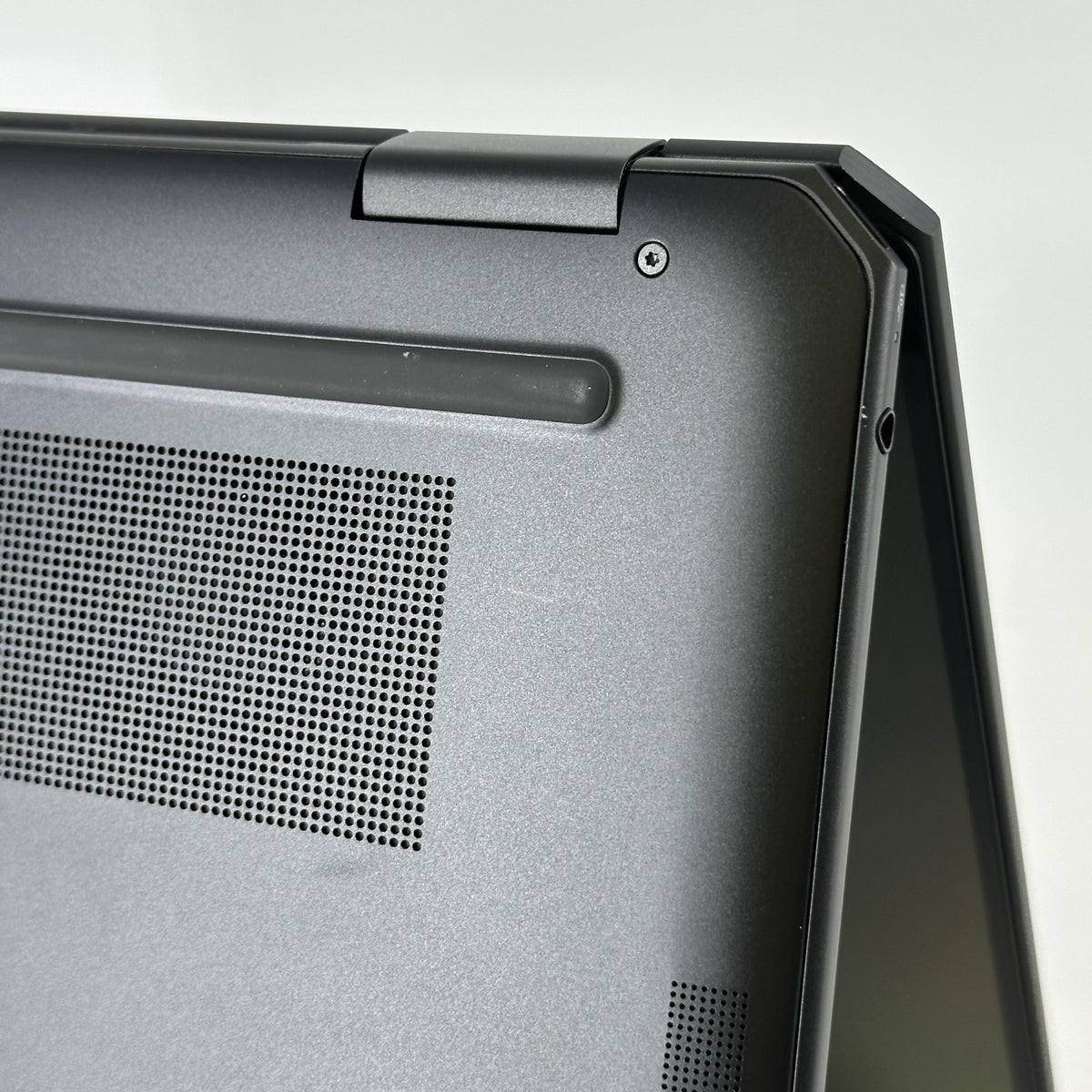HP OmniBook Ultra Flip 14 Eclipse Gray 2.2 GHz Intel Core Ultra 7 Series 2 32GB RAM 1TB Solid State Drive