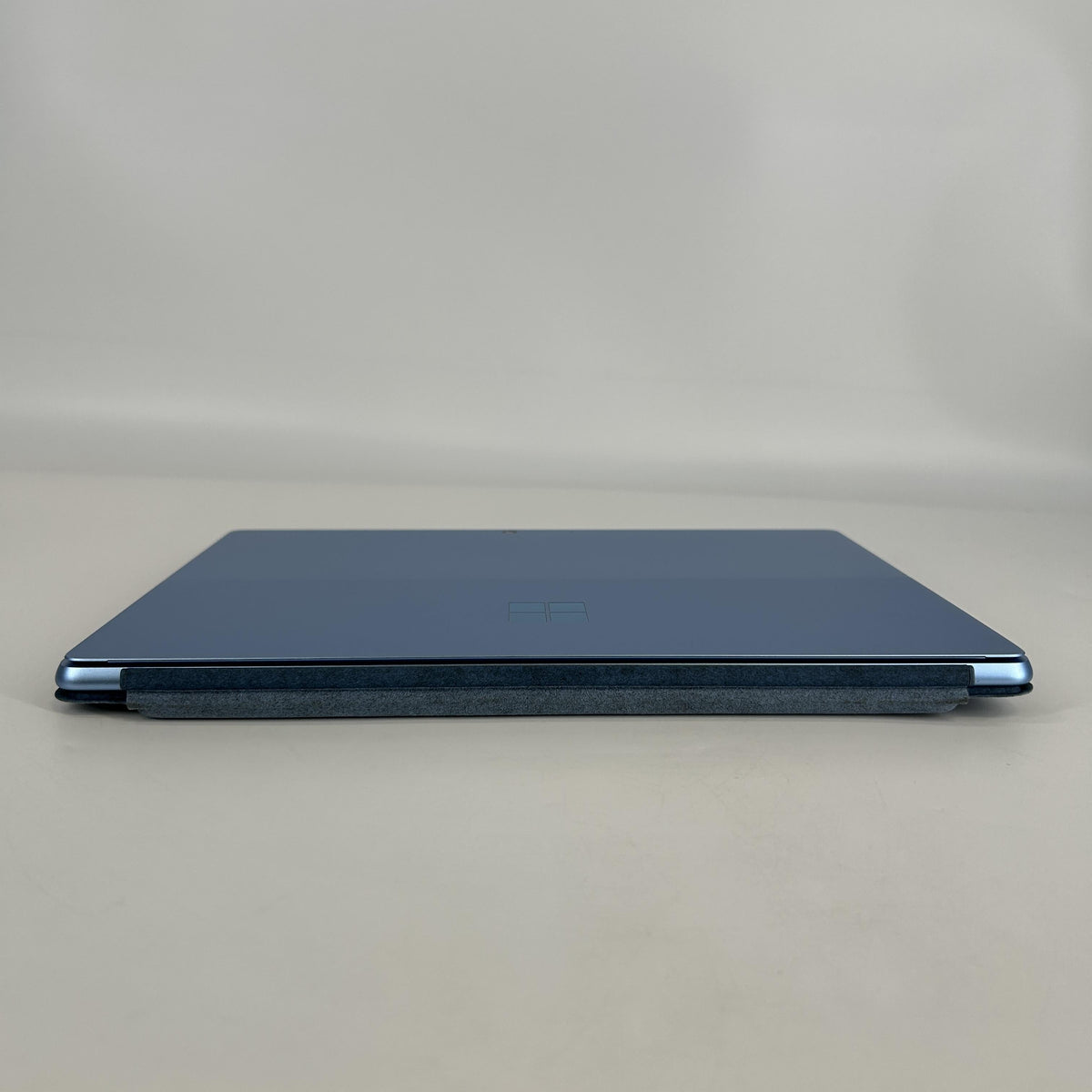 Microsoft Surface Pro 11 13 Blue WiFi 3.4 GHz Qualcomm Snapdragon X Plus 16GB RAM 512GB Solid State Drive