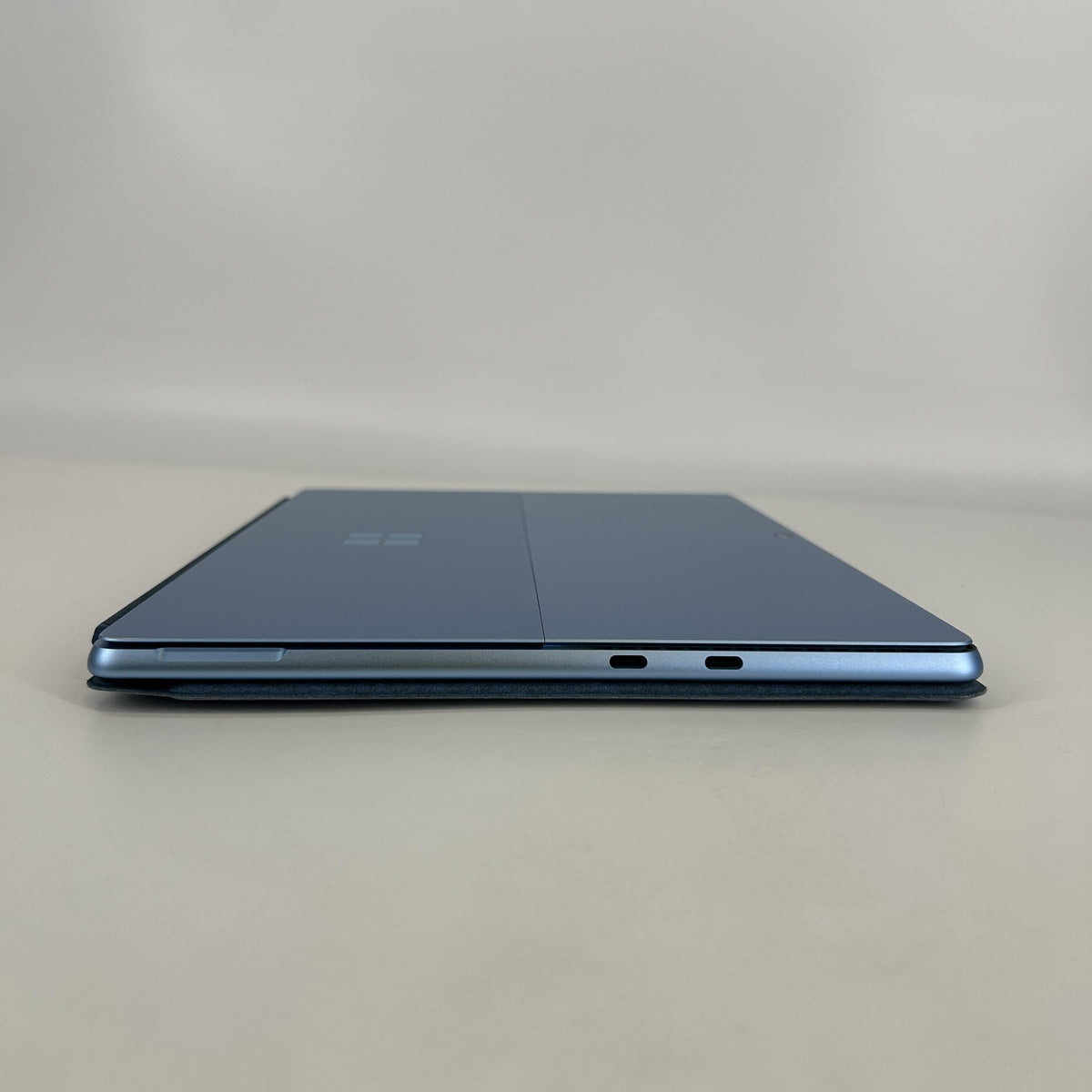 Microsoft Surface Pro 11 13 Blue WiFi 3.4 GHz Qualcomm Snapdragon X Plus 16GB RAM 512GB Solid State Drive