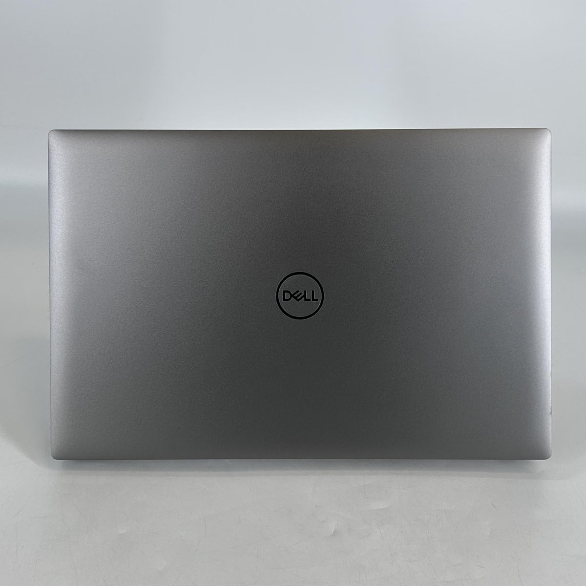 Precision 5490 14 Gray 3.8 GHz Intel Core Ultra 7 32GB RAM 1TB Solid State Drive NVIDIA RTX 1000 Ada 6 GB