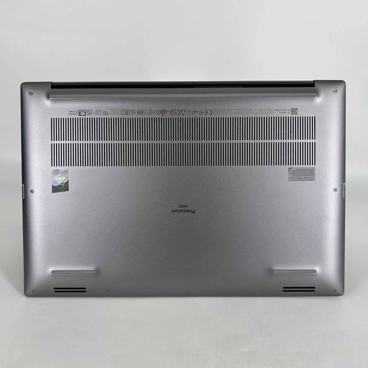 Precision 5490 14 Gray 3.8 GHz Intel Core Ultra 7 32GB RAM 1TB Solid State Drive NVIDIA RTX 1000 Ada 6 GB