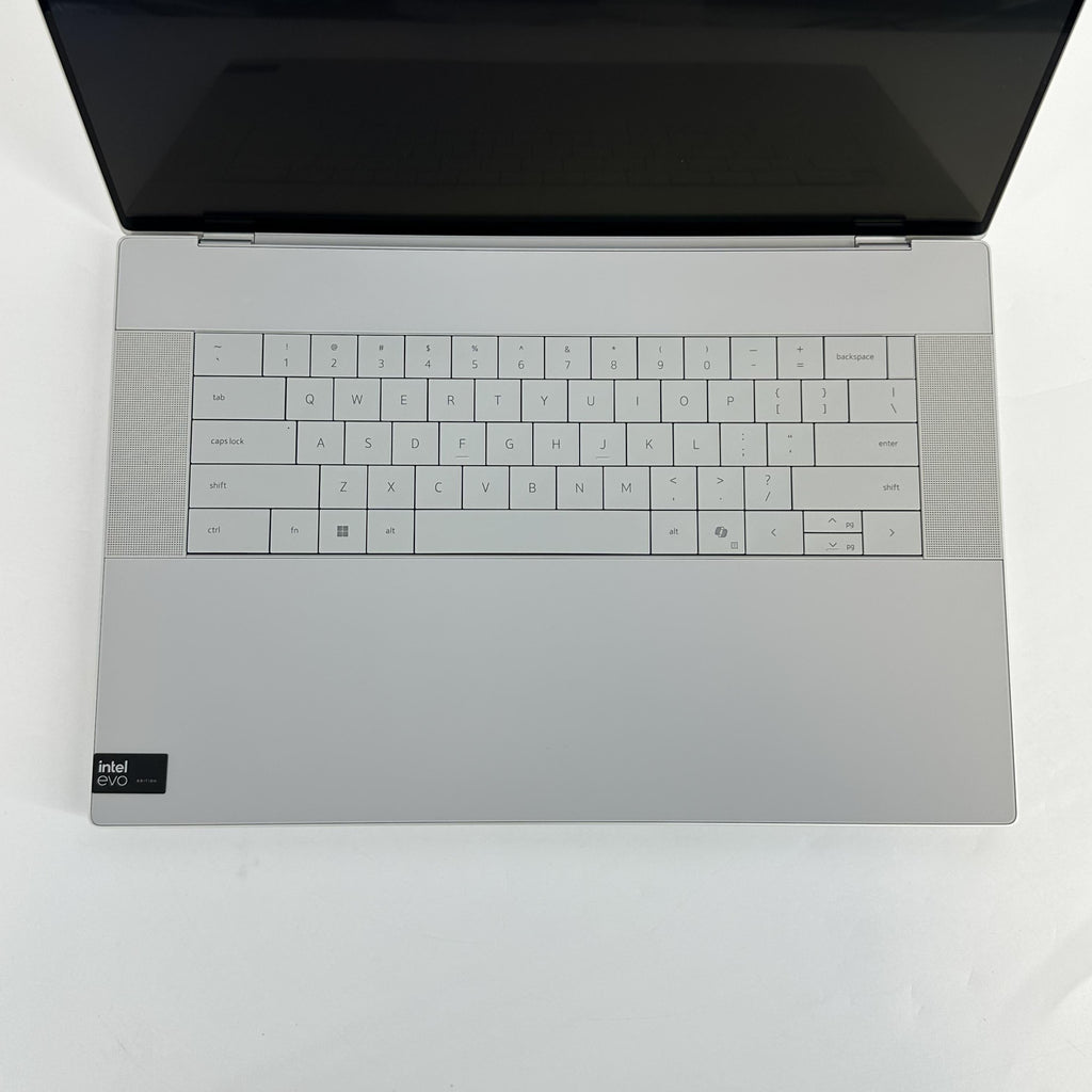 XPS 16 9640 Platinum 2.5 GHz Intel Core Ultra 9 32GB RAM 1TB Solid State Drive NVIDIA GeForce RTX 4070 8 GB