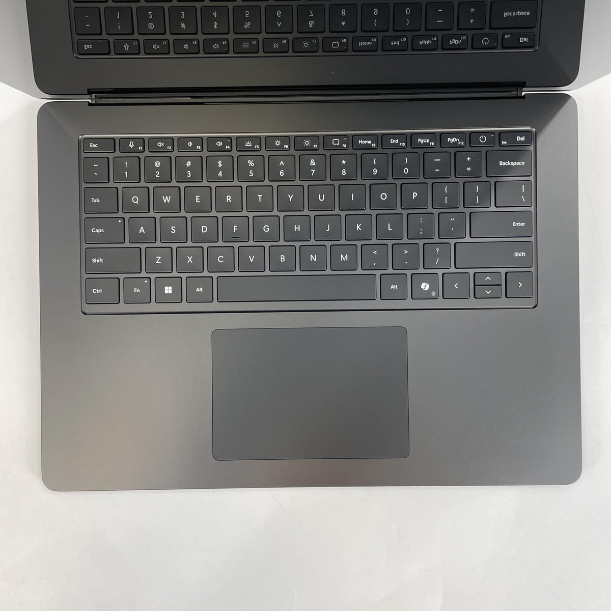 Microsoft Surface Laptop 7 15 Black 2.2 GHz Intel Core Ultra 7 Series 2 16GB RAM 256GB Solid State Drive