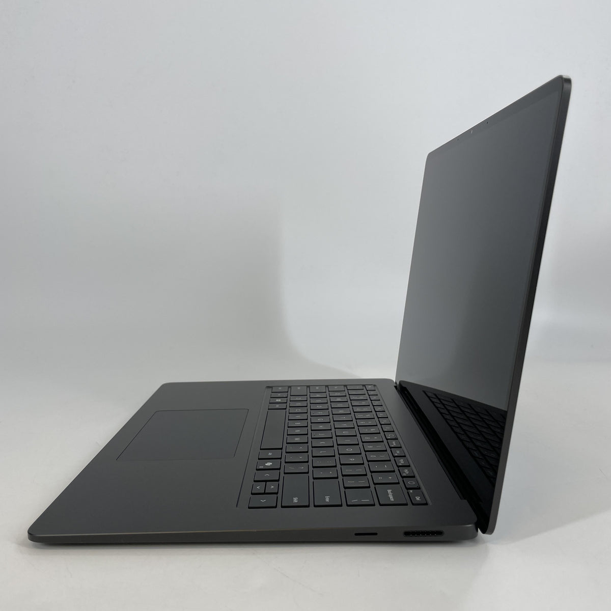 Microsoft Surface Laptop 7 15 Black 2.2 GHz Intel Core Ultra 7 Series 2 16GB RAM 256GB Solid State Drive