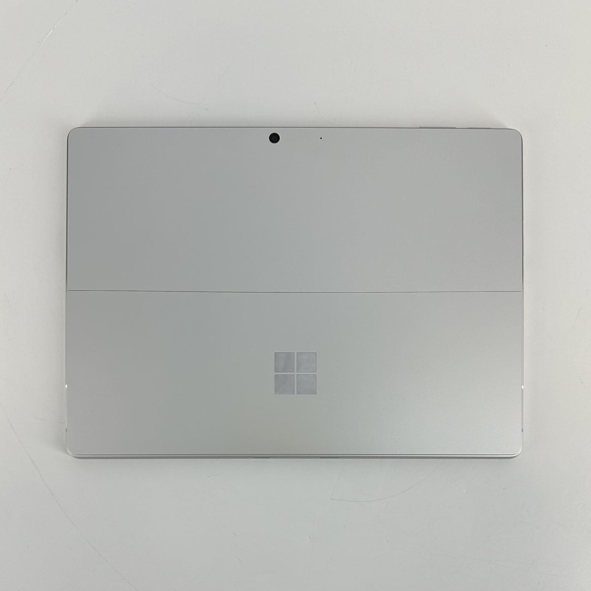Microsoft Surface Pro 9 13 Silver WiFi 2.5 GHz Intel Core i5 12th Gen. 8GB RAM 256GB Solid State Drive