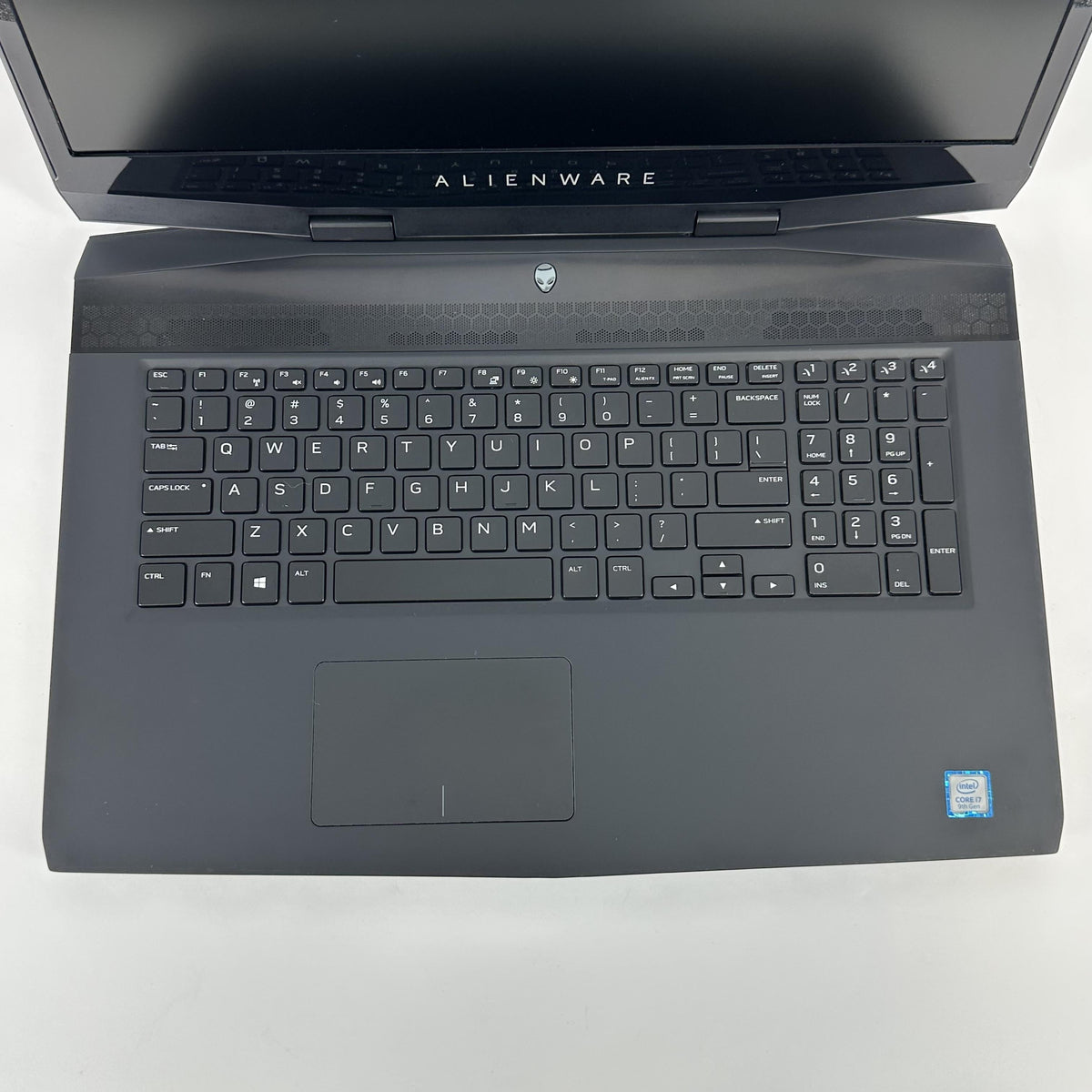 Dell Alienware M17 R1 Black 2.6 GHz Intel Core i7 9th Gen. 16GB RAM 512GB Solid State Drive NVIDIA GeForce RTX 2060 6 GB