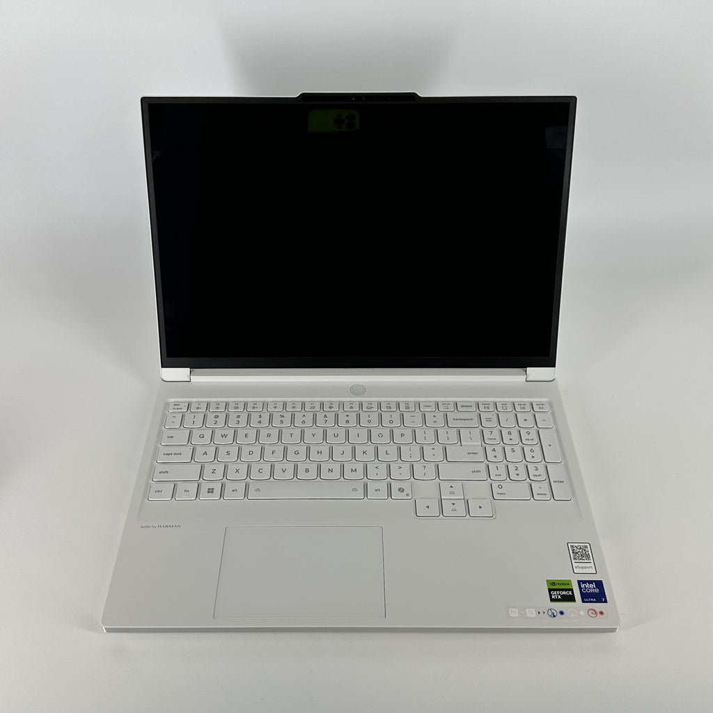 Lenovo Legion 7i Gen 10 16 White 2.4 GHz Intel Core Ultra 7 Series 2 32GB RAM 1TB Solid State Drive NVIDIA GeForce RTX 5060 8 GB
