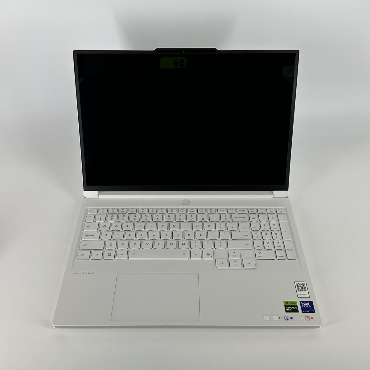 Lenovo Legion 7i Gen 10 16 White 2.4 GHz Intel Core Ultra 7 Series 2 32GB RAM 1TB Solid State Drive NVIDIA GeForce RTX 5060 8 GB