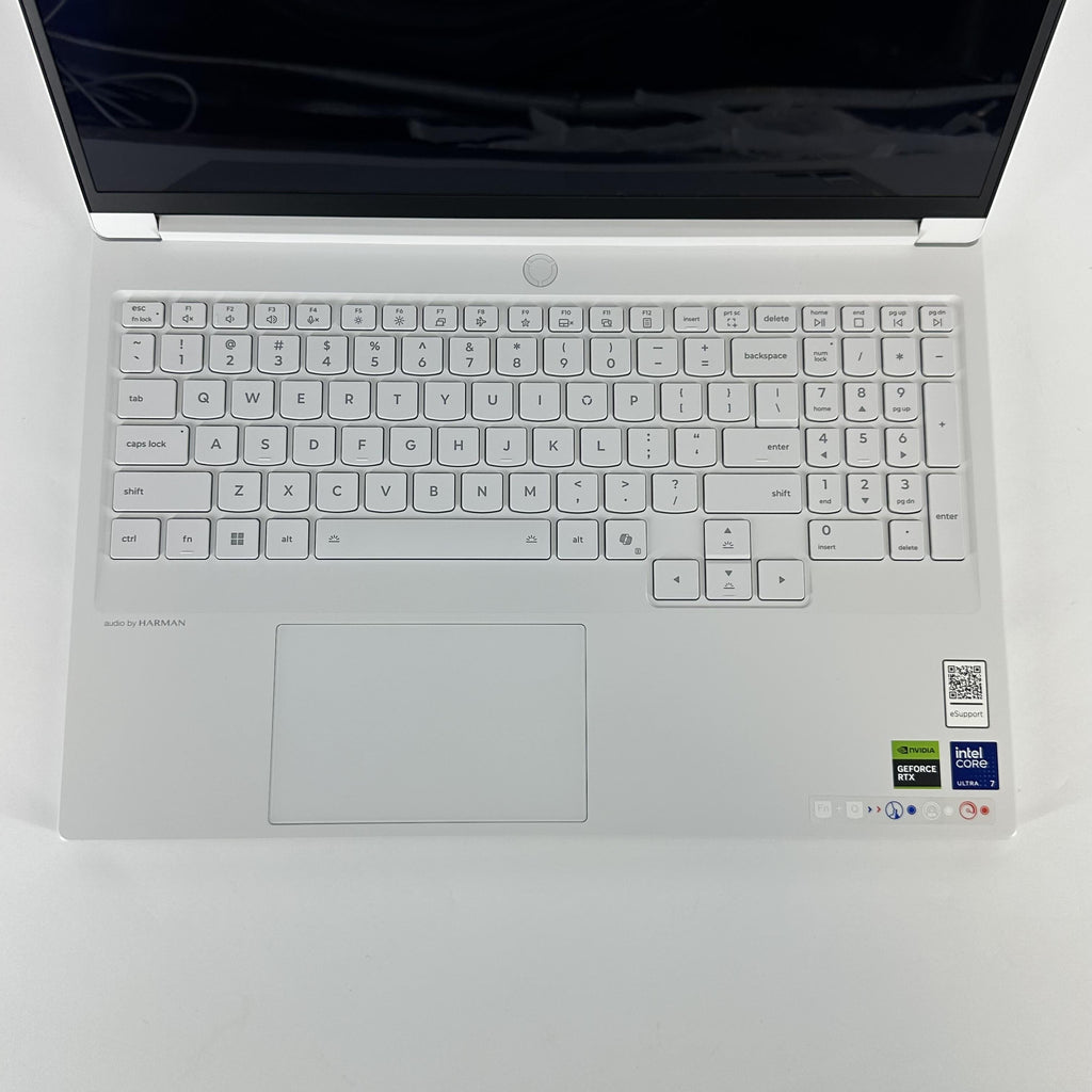 Lenovo Legion 7i Gen 10 16 White 2.4 GHz Intel Core Ultra 7 Series 2 32GB RAM 1TB Solid State Drive NVIDIA GeForce RTX 5060 8 GB