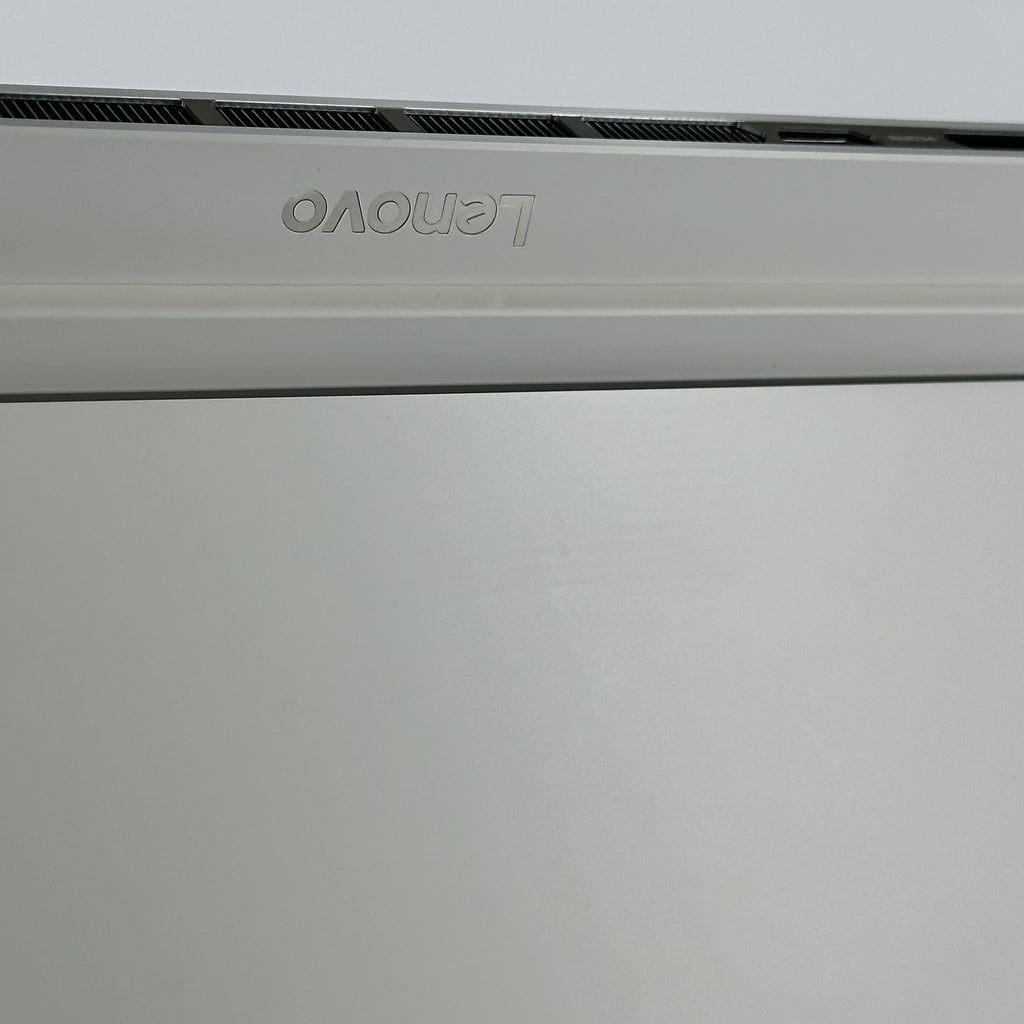 Lenovo Legion 7i Gen 10 16 White 2.4 GHz Intel Core Ultra 7 Series 2 32GB RAM 1TB Solid State Drive NVIDIA GeForce RTX 5060 8 GB