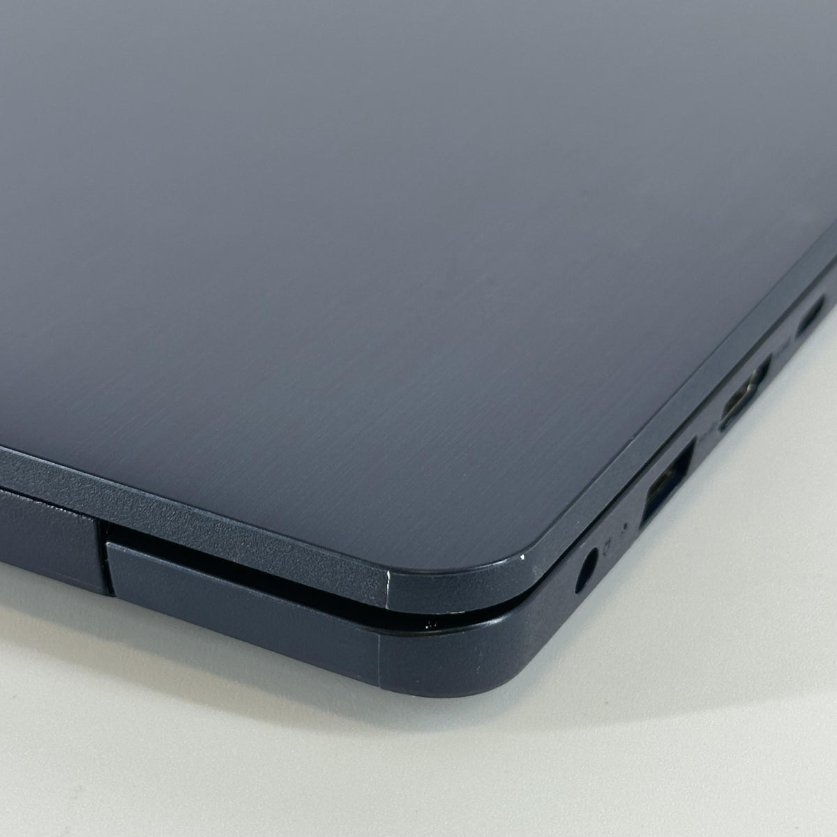 Lenovo IdeaPad 3i 15.6 Blue 1.2 GHz Intel Core i3 12th Gen. 8GB RAM 512GB Solid State Drive