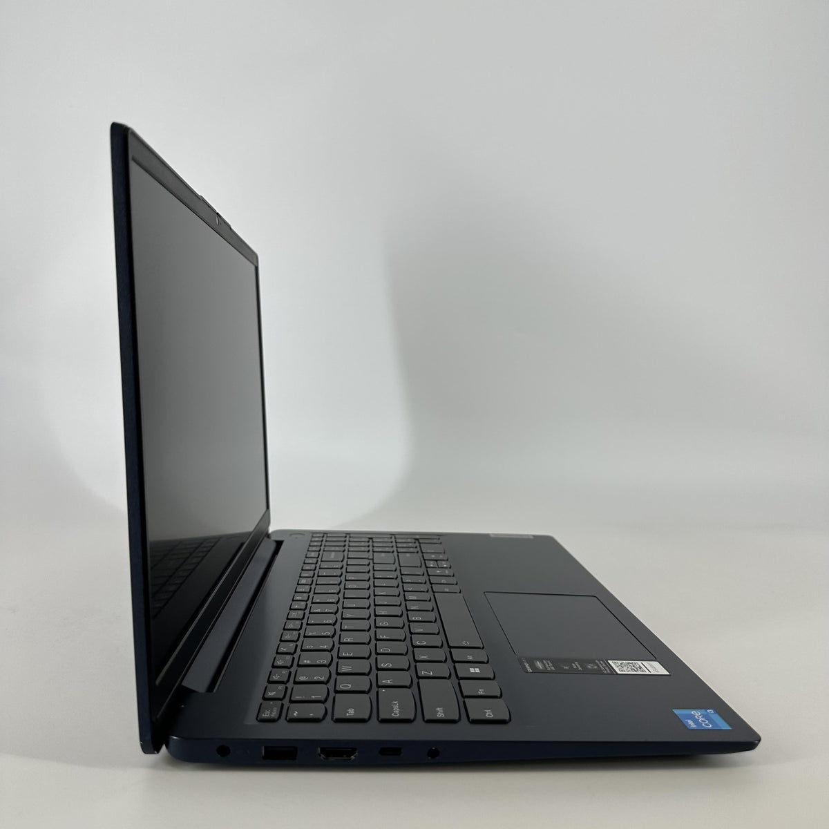Lenovo IdeaPad 3i 15.6 Blue 1.2 GHz Intel Core i3 12th Gen. 8GB RAM 512GB Solid State Drive
