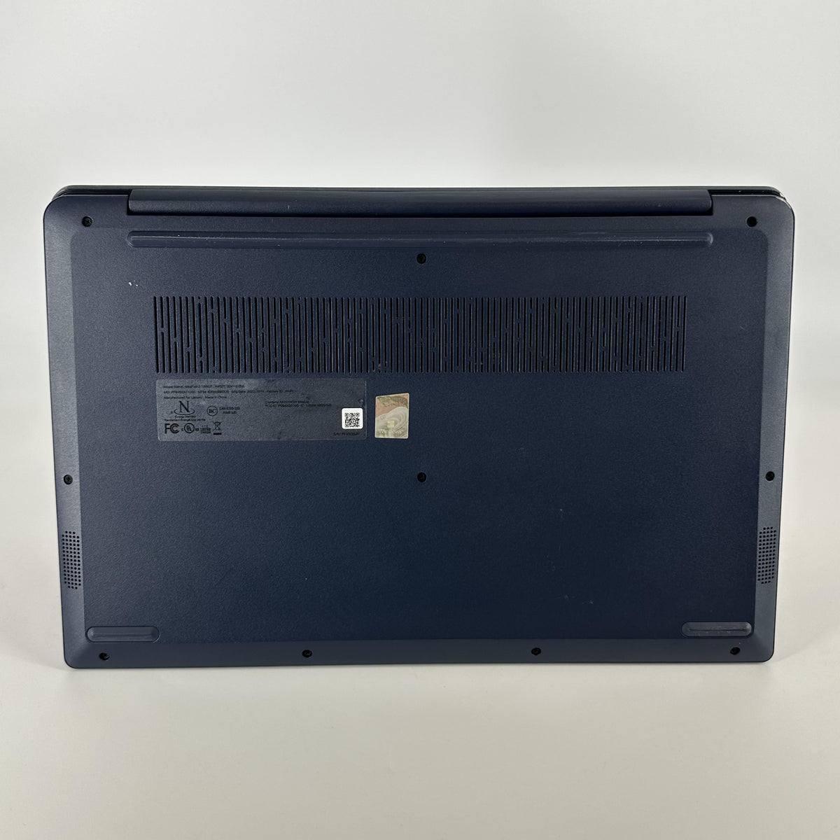 Lenovo IdeaPad 3i 15.6 Blue 1.2 GHz Intel Core i3 12th Gen. 8GB RAM 512GB Solid State Drive
