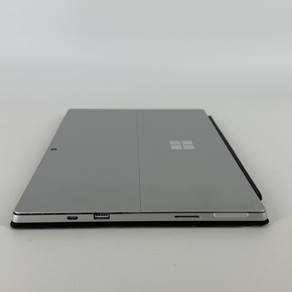 Microsoft Surface Pro 7 Plus 12.3 Silver WiFi 2.4 GHz Intel Core i5 11th Gen. 8GB RAM 128GB Solid State Drive