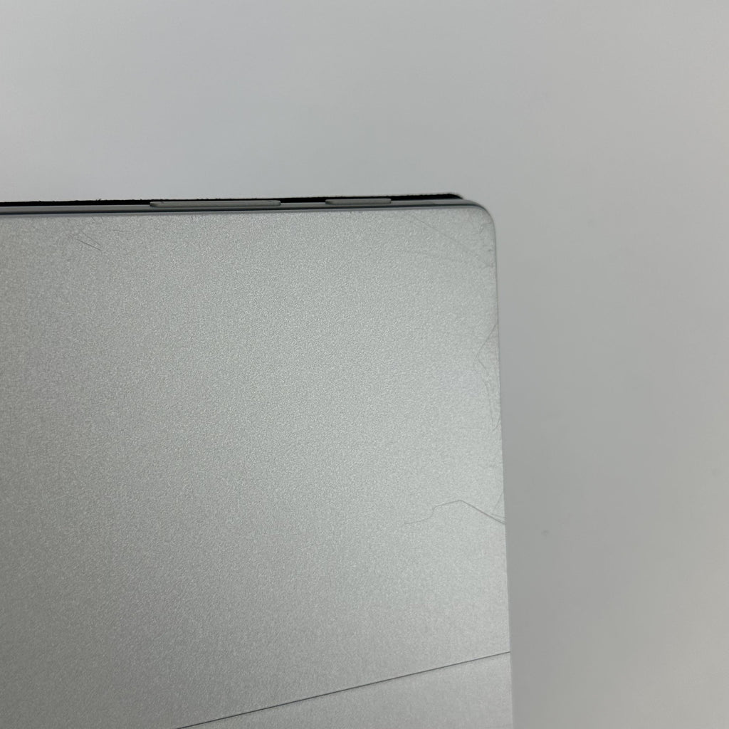 Microsoft Surface Pro 7 Plus 12.3 Silver WiFi 2.4 GHz Intel Core i5 11th Gen. 8GB RAM 128GB Solid State Drive